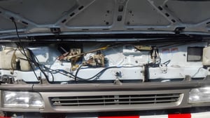 สิบล้อหัวคัซซี HINO FM1J 210แรง ปี 45 เครื่อง JO8C  2 เพลา แต่วิ่งเพลาเดียว ท้ายยาว 7.20 เมตร