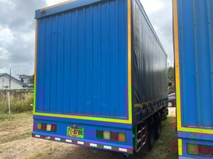 สิบล้อเพลาเดียว ตู้ผ้าใบสไลด์