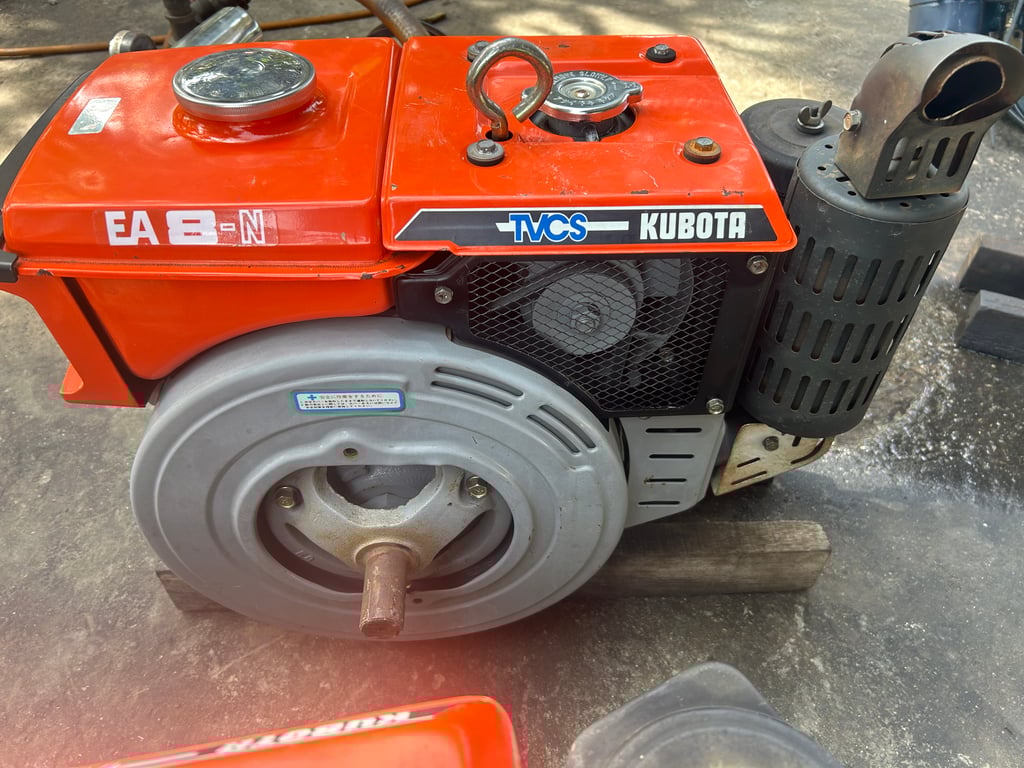 ขายเครื่องยนต์ เก่าญี่ปุ่น KUBOTA EA8N สภาพสวย พร้อมใช้งาน ติดง่าย สภาพเหมือนใหม่ สนใจสอบถามรายละเอียดเพิ่มเติม061-6532306 ขายเครื่องยนต์ เก่าญี่ปุ่น KUBOTA EA8N สภาพสวย พร้อมใช้งาน ติดง่าย สภาพเหมือนใหม่ สนใจสอบถามรายละเอียดเพิ่มเติม061-6532306