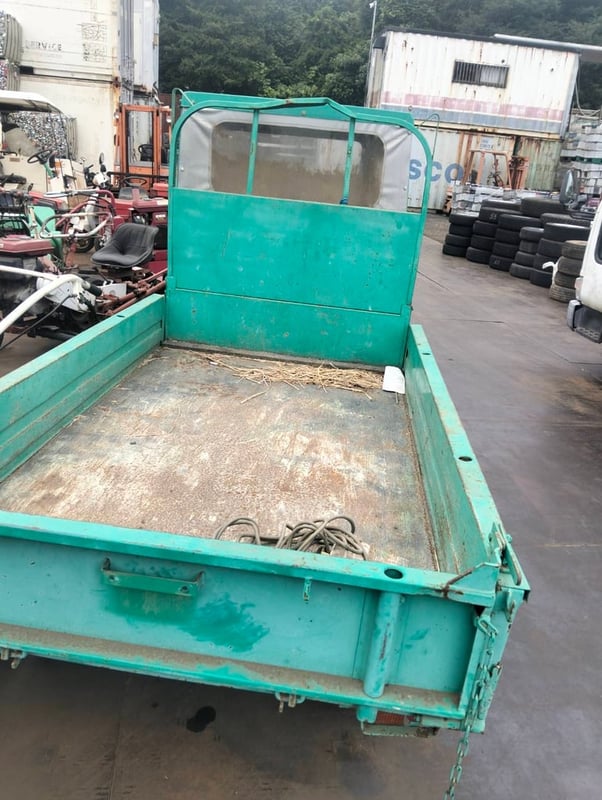 ขายรถบรรทุกการเกษตร เก่าญี่ปุ่น 4x4 ยกดั๊มได้ เครื่องยนต์สตาร์ท สนใจโทร061-6532306