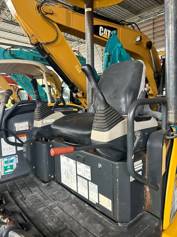 ✅ขายรถขุดเก่าญี่ปุ่น KOMATSU  PC30MR-3 👉สภาพสวย พร้อมใช้งาน ระบบสมบูรณ์  ☎️สนใจสอบถามได้ที่061-6532306  🎏ดูรถได้ที่สาธิตแทรกเตอร์นครปฐม