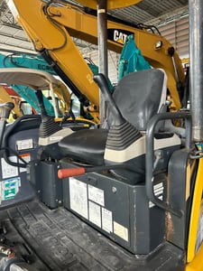 ✅ขายรถขุดเก่าญี่ปุ่น KOMATSU  PC30MR-3 👉สภาพสวย พร้อมใช้งาน ระบบสมบูรณ์  ☎️สนใจสอบถามได้ที่061-6532306  🎏ดูรถได้ที่สาธิตแทรกเตอร์นครปฐม