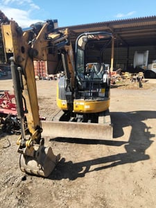 ขายรถขุดเก่าญี่ปุ่น CAT 030Esr ปี2020 สภาพสวย พร้อมใช้งาน ระบบสมบูรณ์ สนใจสอบถามรายละเอียดเพิ่มเติมได้ที่061-6532306 ขายรถขุดเก่าญี่ปุ่น CAT 030Esr ปี2020 สภาพสวย พร้อมใช้งาน ระบบสมบูรณ์ สนใจสอบถามรายละเอียดเพิ่มเติมได้ที่061-6532306