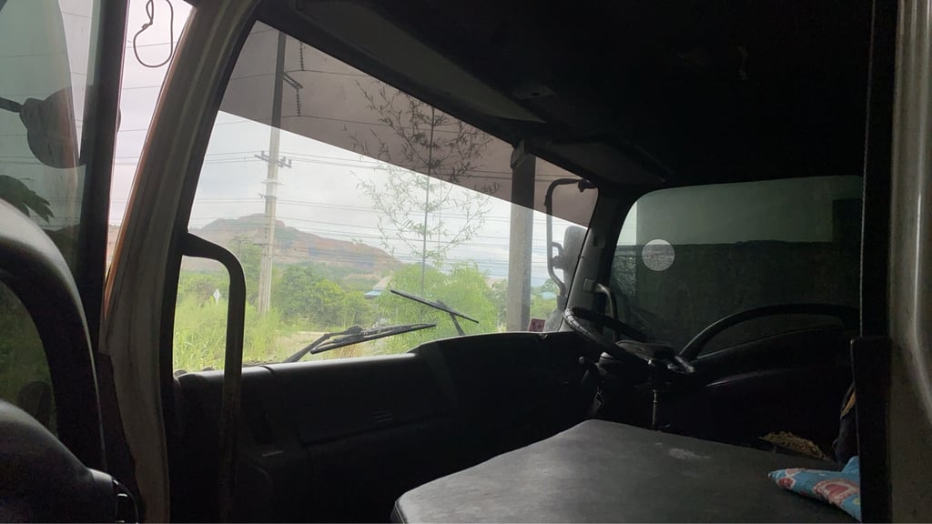 ISUZU FRR 210แรงม้า รถบรรทุก 6ล้อ กระบะคอกสูง ปี2013