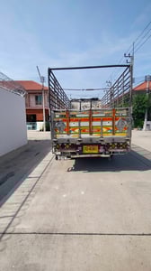 ISUZU FRR 210แรงม้า รถบรรทุก 6ล้อ กระบะคอกสูง ปี2013