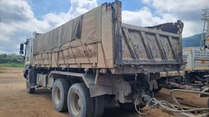 ISUZU FXZ 360แรงม้า รถบรรทุก 10ล้อ พ่วงแม่ลูก ปี2010 ISUZU FXZ 360แรงม้า รถบรรทุก 10ล้อ พ่วงแม่ลูก ปี2010