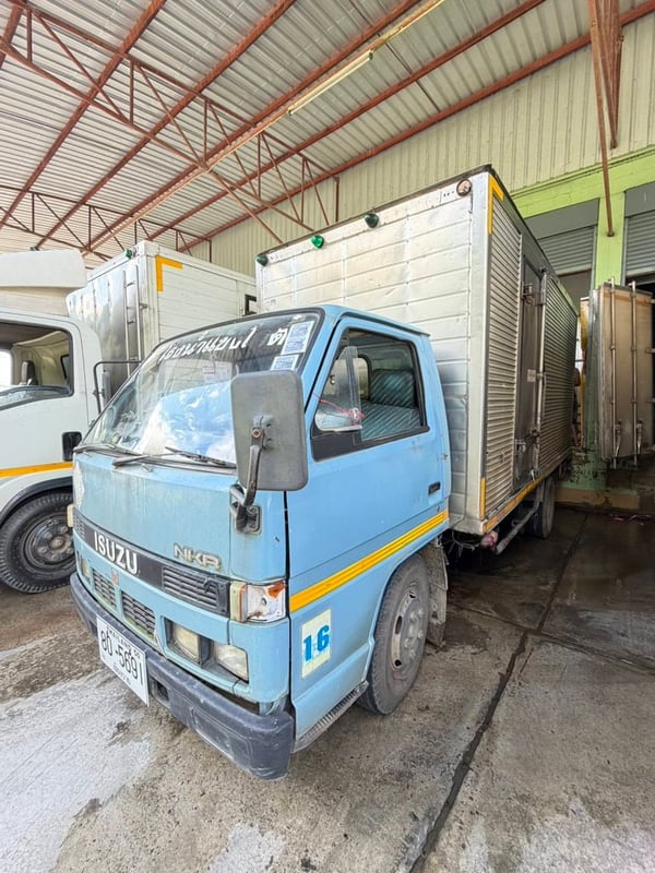ISUZU NKR 110แรงม้า รถบรรทุก 4ล้อ ตู้เย็น ปี1994 ISUZU NKR 110แรงม้า รถบรรทุก 4ล้อ ตู้เย็น ปี1994