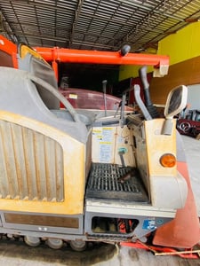 รถเกี่ยวข้าว Kubota SR30 Sky Road Pro