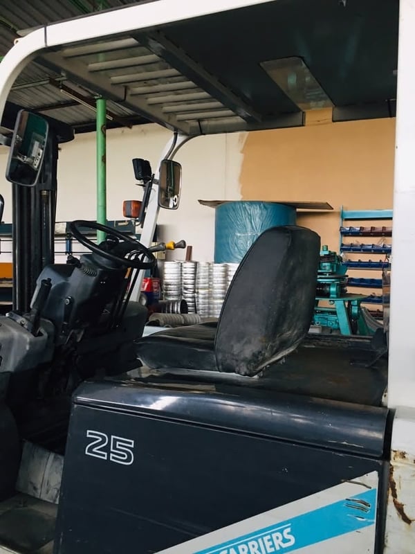 รถโฟล์คลิฟไฟฟ้า UNICARRIERS (นิสสัน)