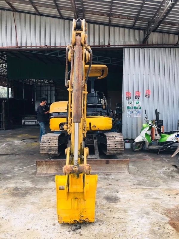  รถแมคโคร CATERPILLAR CAT 304CR 40แรง