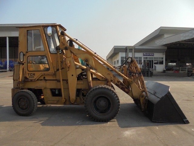 รถตัก TCM SD25Y2
