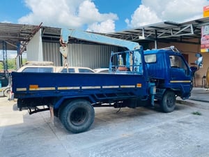 รถหกล้อติดเครน 2 ตัน โตโยต้า ไดน่า รถหกล้อติดเครน 2 ตัน โตโยต้า ไดน่า