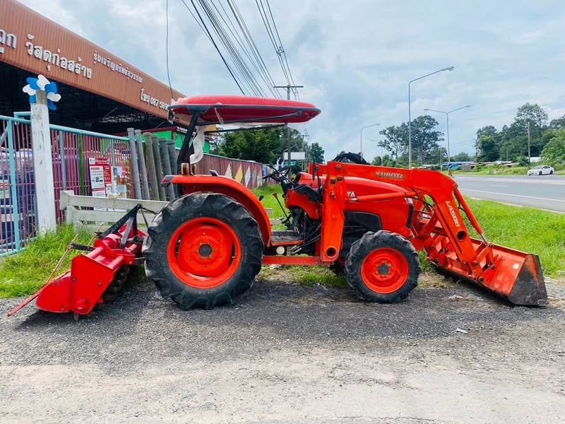 รถไถคูโบต้า 47 แรง อุปกรณ์ 2 ชิ้น