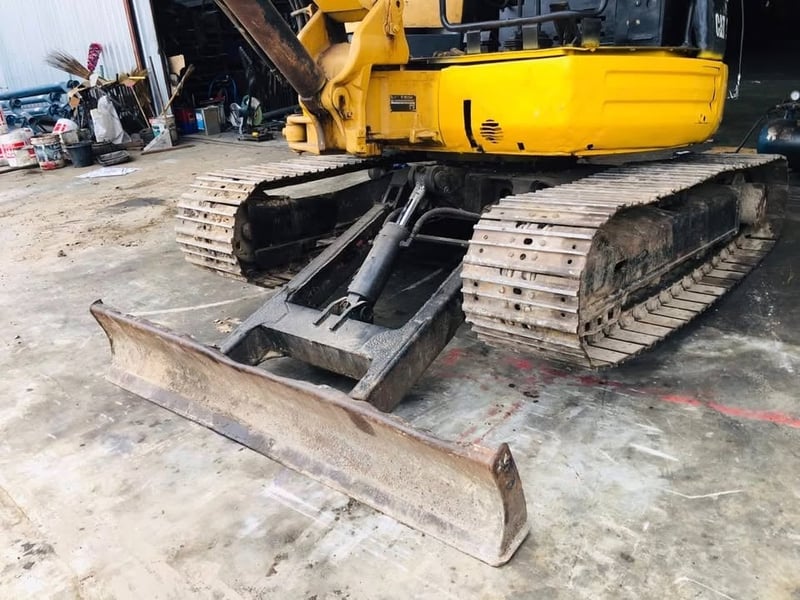  รถแมคโคร CATERPILLAR CAT 304CR 40แรง