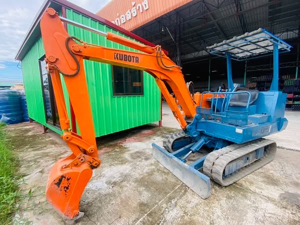 รถแม็คโครเล็ก Kubota KH-027 รถแม็คโครเล็ก Kubota KH-027
