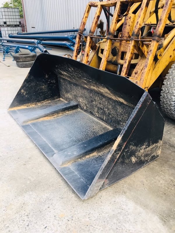 รถตัก TCM SD25Y2