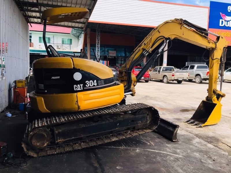  รถแมคโคร CATERPILLAR CAT 304CR 40แรง