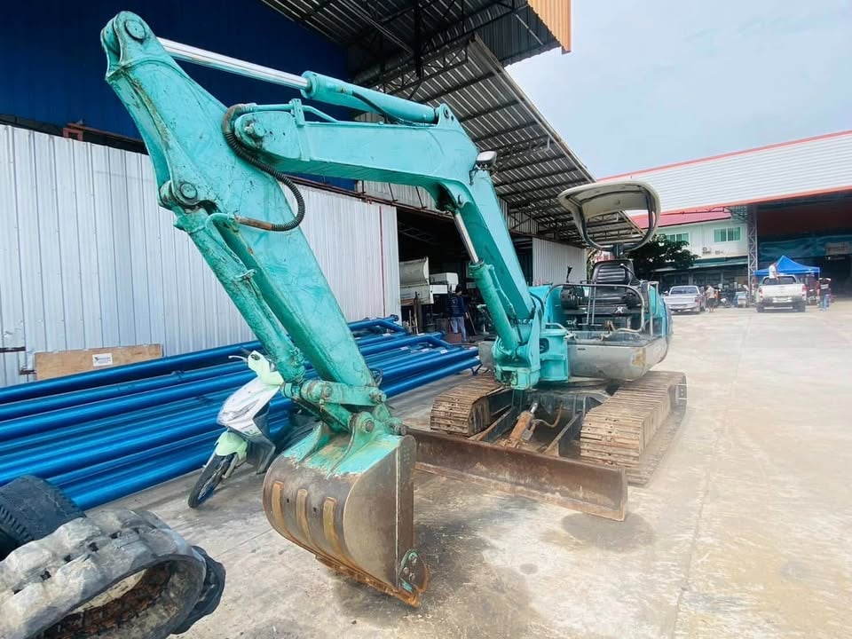 รถแม็คโคร KOBELCO MK45 Coupe045 รถแม็คโคร KOBELCO MK45 Coupe045
