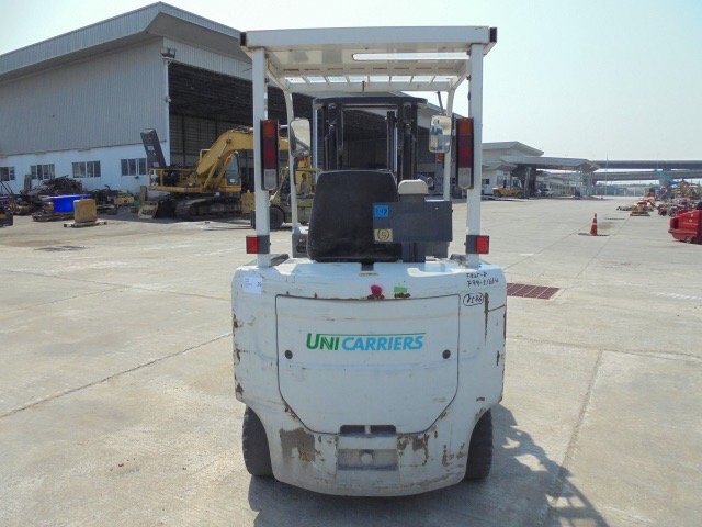 รถโฟล์คลิฟไฟฟ้า UNICARRIERS (นิสสัน)