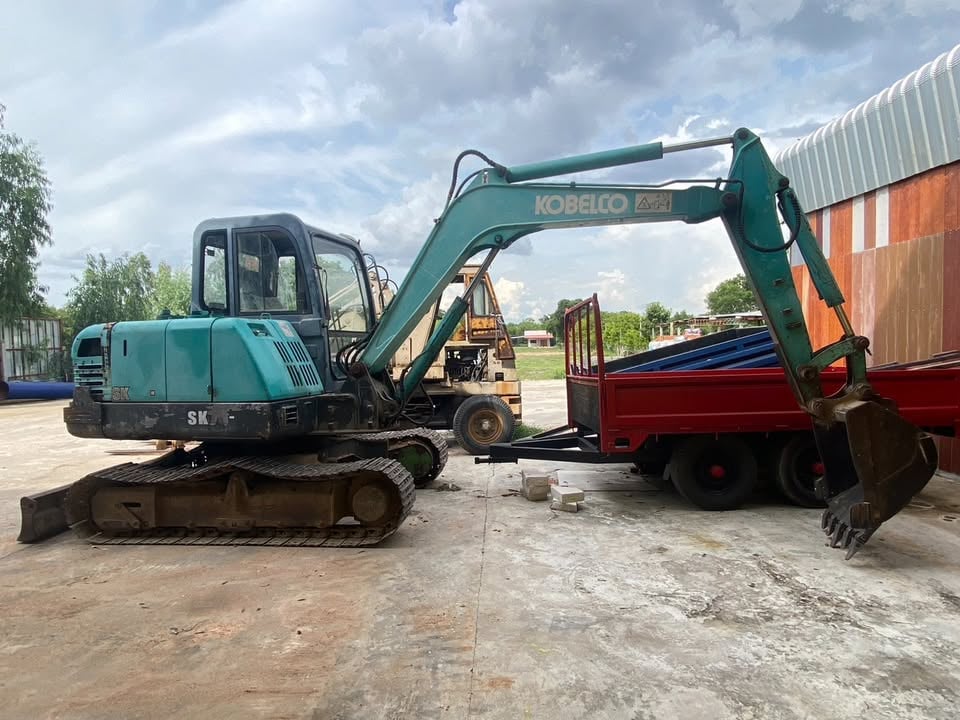 รถแมคโค KOBELCO SC60-C รถแมคโค KOBELCO SC60-C