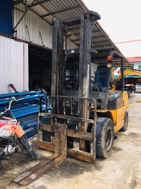 รถโฟล์คลิฟ HANGCHA 4.5 ตัน เสาสูง 4.50เมตร รถโฟล์คลิฟ HANGCHA 4.5 ตัน เสาสูง 4.50เมตร