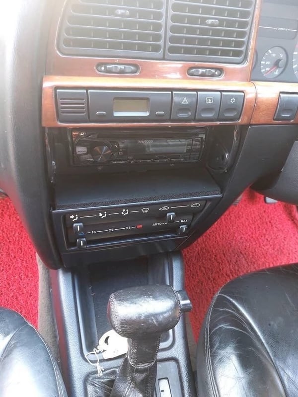 รถ CITROEN ซีตรอง รุ่น XANTIA รถ CITROEN ซีตรอง รุ่น XANTIA