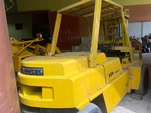 รถโฟล์คลิฟเหลือง KOMATSU FD35 3.5ตัน เสาสูง 3 เมตร รถโฟล์คลิฟเหลือง KOMATSU FD35 3.5ตัน เสาสูง 3 เมตร