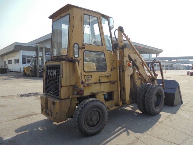 รถตัก TCM SD25Y2