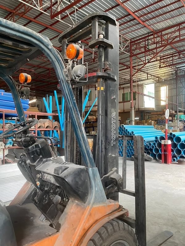 รถโฟล์คลิฟท์ TOYOTA รุ่น 7 สีส้ม