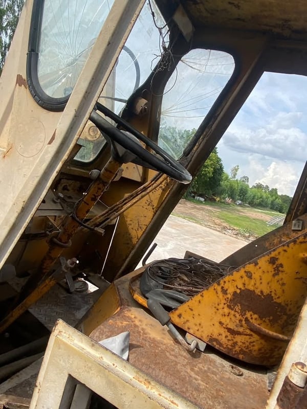 รถตักงาโฟล์คลิฟ KOMATSU SD20