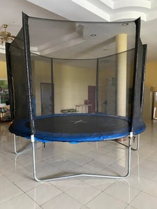 แทรมโพลีน