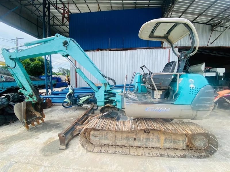 รถแม็คโคร KOBELCO MK45 Coupe045
