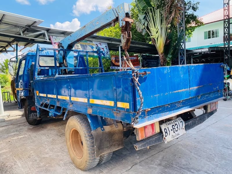 รถหกล้อติดเครน 2 ตัน โตโยต้า ไดน่า รถหกล้อติดเครน 2 ตัน โตโยต้า ไดน่า