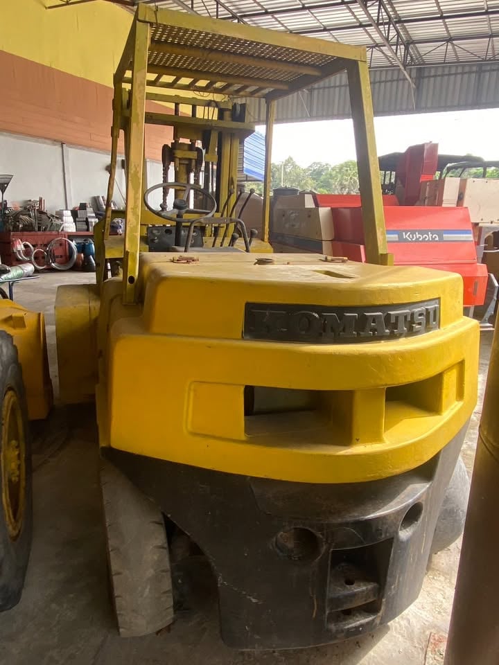 รถโฟล์คลิฟเหลือง KOMATSU FD35 3.5ตัน เสาสูง 3 เมตร