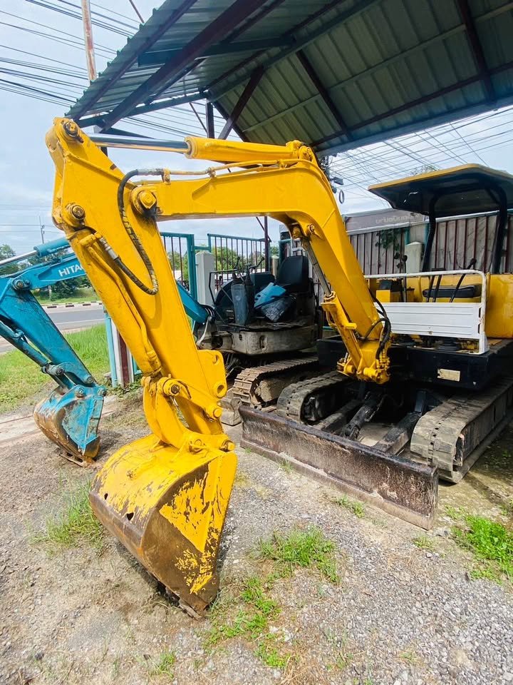 รถแม็คโครฮานิค 026 เก่านอก รถแม็คโครฮานิค 026 เก่านอก