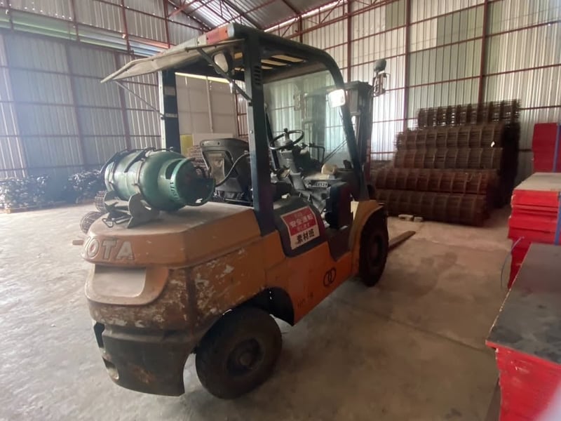 รถโฟล์คลิฟ TOYOTA FT30 รุ่น7 3ตัน