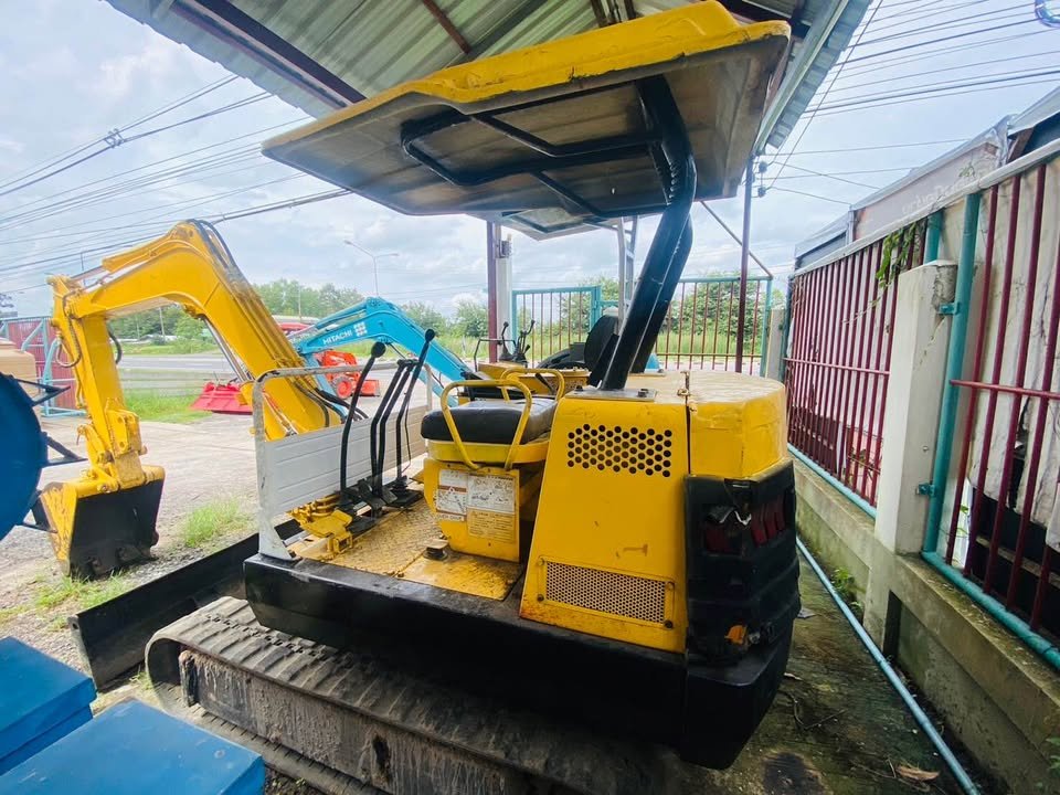 รถแม็คโครฮานิค 026 เก่านอก รถแม็คโครฮานิค 026 เก่านอก