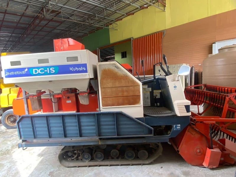 รถเกี่ยว เกี่ยวถั่ว KUBOTA DC-1S