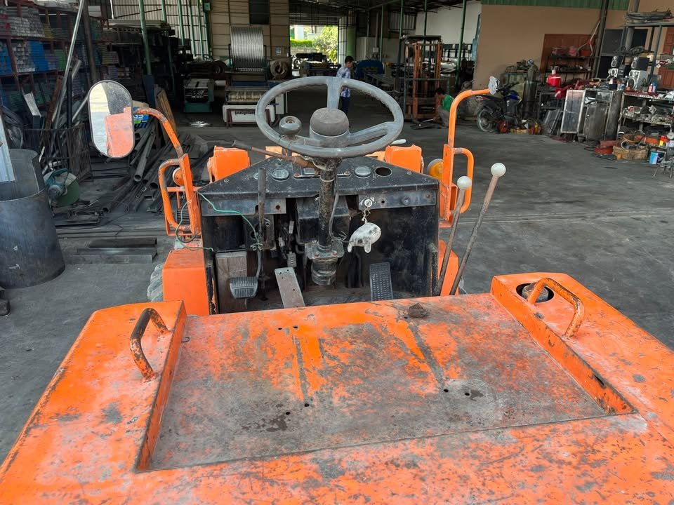 รถตักล้อยาง รถตักล้อยาง