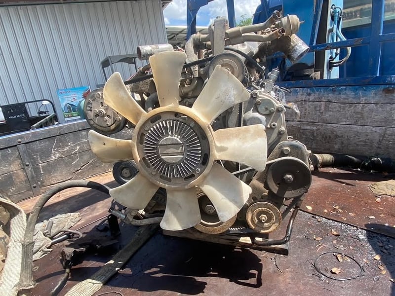 เครื่่อง ISUZU 4KH1 CHK 130 แรง 2008