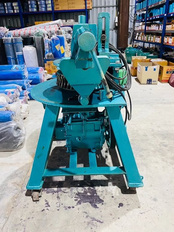 เครื่องดัดท่อไอเสีย