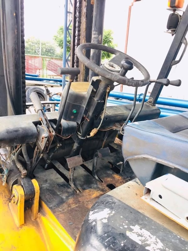 รถโฟล์คลิฟ HANGCHA 4.5 ตัน เสาสูง 4.50เมตร รถโฟล์คลิฟ HANGCHA 4.5 ตัน เสาสูง 4.50เมตร