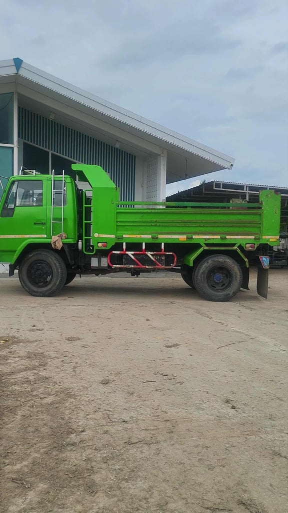Isuzu ดั้มพ์ FTR11NY Isuzu ดั้มพ์ FTR11NY