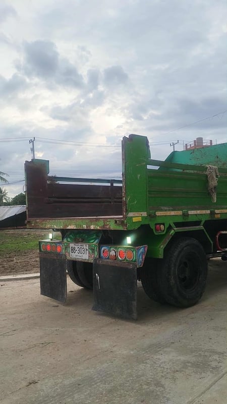 Isuzu ดั้มพ์ FTR11NY