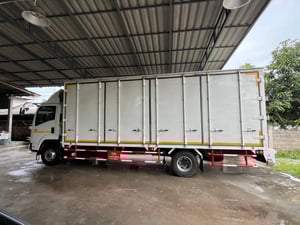 ISUZU FRR 154แรงม้า รถบรรทุก 6ล้อ ตู้แห้ง ปี2022