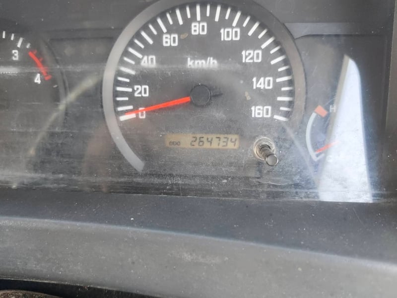 ISUZU NQR 175 แรงม้า คอกสูงติดลิฟท์ ไมล์ 2 แสน 
