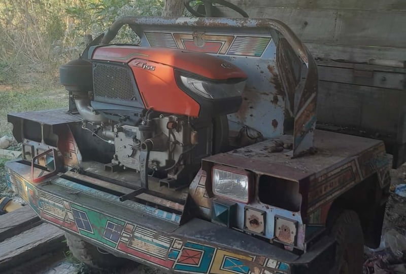 ขายรถอีแต๋นเกียร์ 2 ลูกเครื่องคูโบต้า 15แรง 80,000 บาทต่อรองครับ