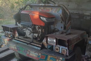 ขายรถอีแต๋นเกียร์ 2 ลูกเครื่องคูโบต้า 15แรง 80,000 บาทต่อรองครับ