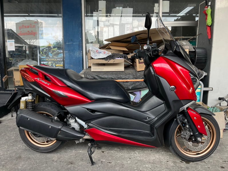 ขาย XMAX ปี20 เครื่องเดิม95000 บาท(รวมโอน)