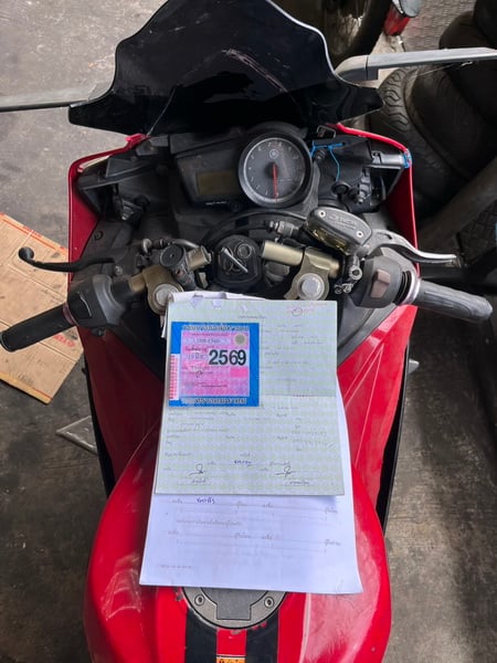 ขาย r15 8000 บาท เครื่องไม่ติด